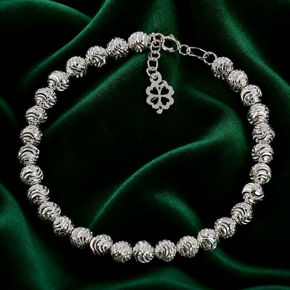 Armband mit Kleeblatt