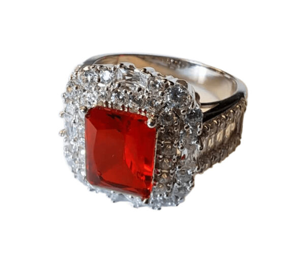 Fingerring mit Schmuckstein
