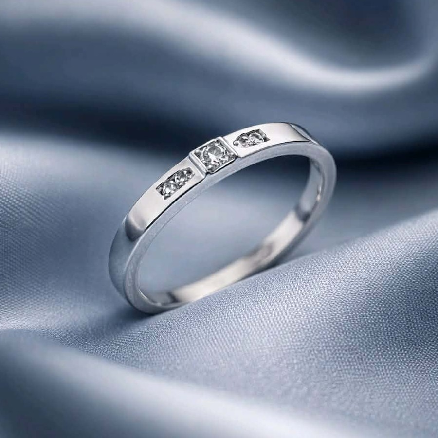 Fingerring mit Kristall