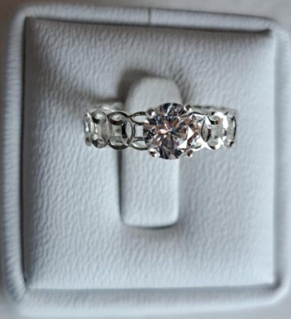 Fingerring mit Krone