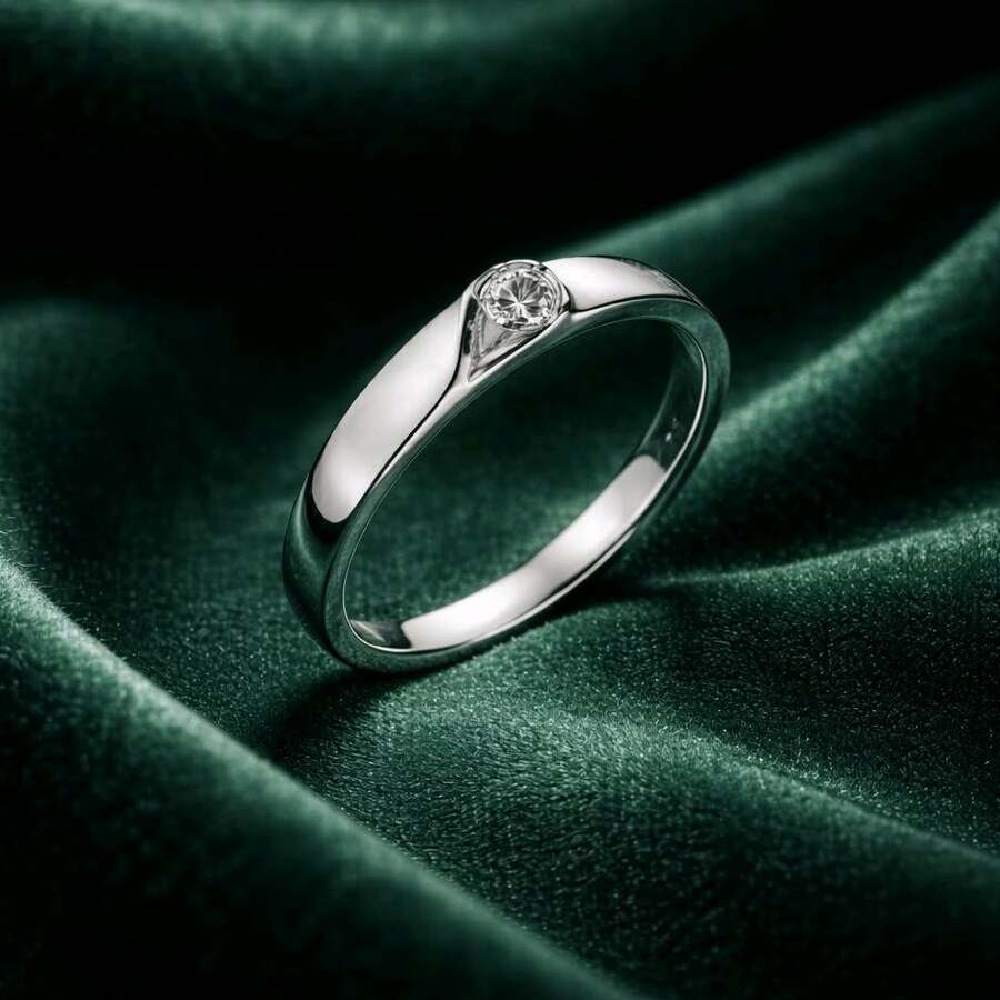 Fingerring mit Kristall