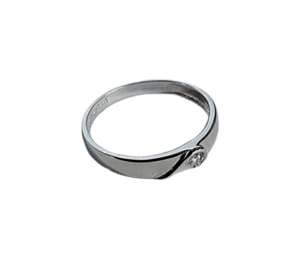 Fingerring mit Kristall
