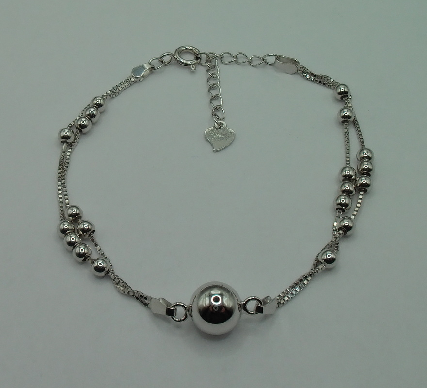 Armband mit Kugel