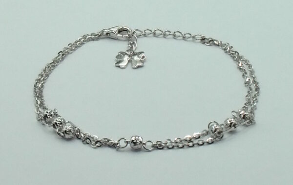 Armband mit Blüte
