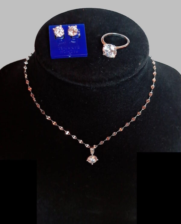 Schmuckset mit Kristall